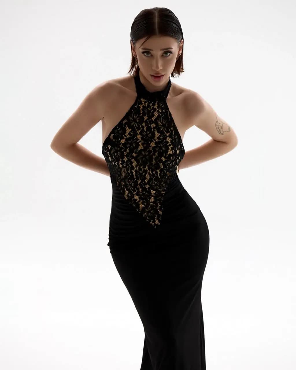 Ella 8
