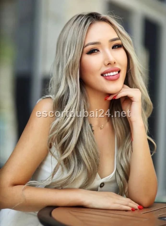 Kira — escort in dubai