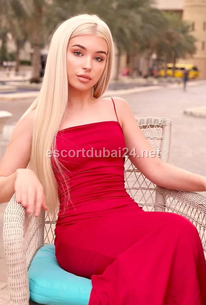 Elena 3