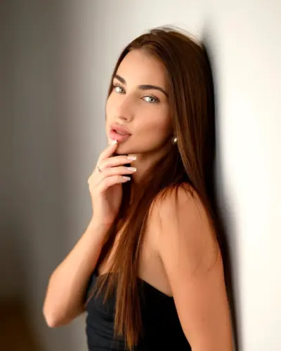 Zeira — 3084, Height: 172, Age: 25, Weight: 51