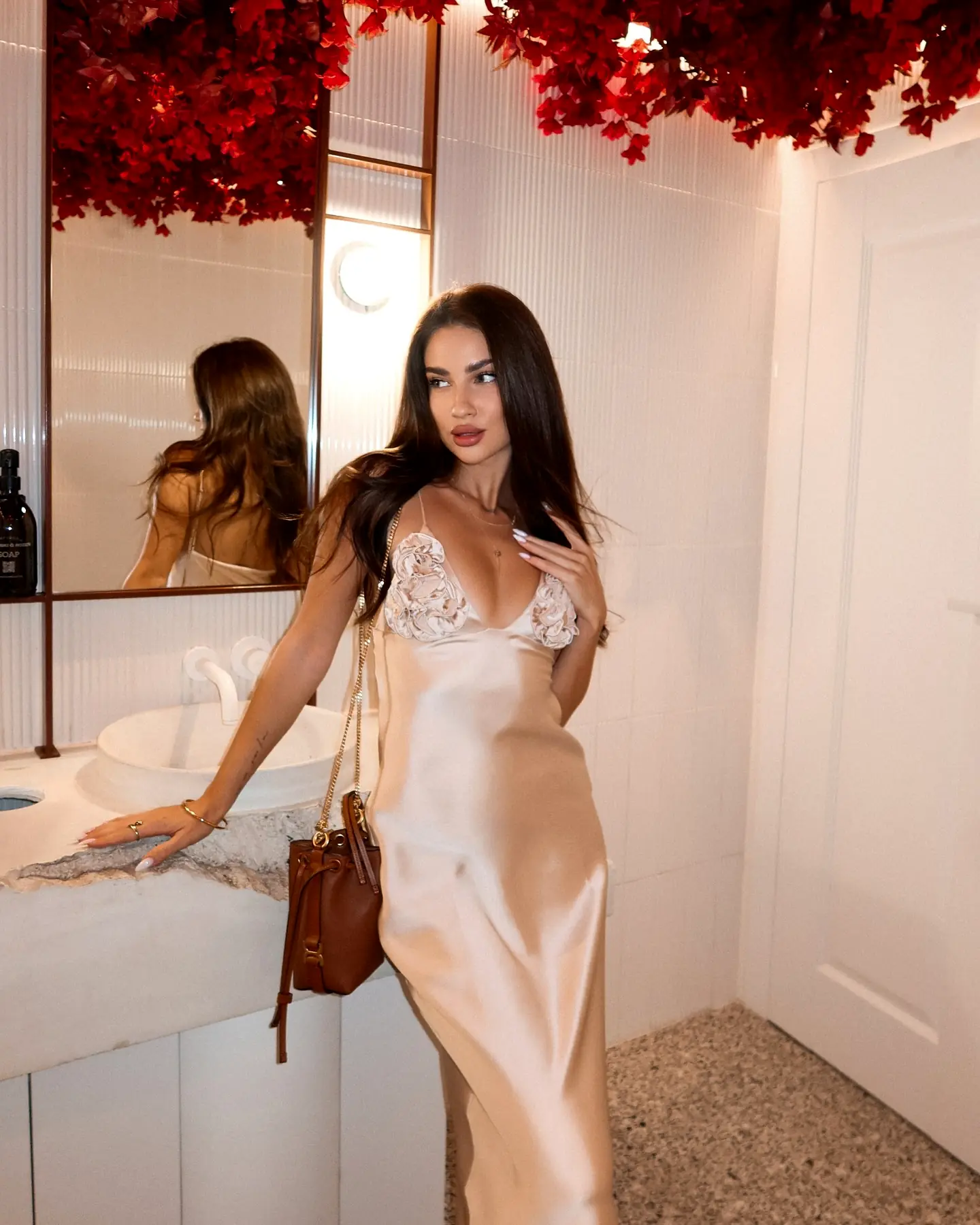 Zeira - Escorte - №3084, Height: 172, Age: 25, Weight: 51