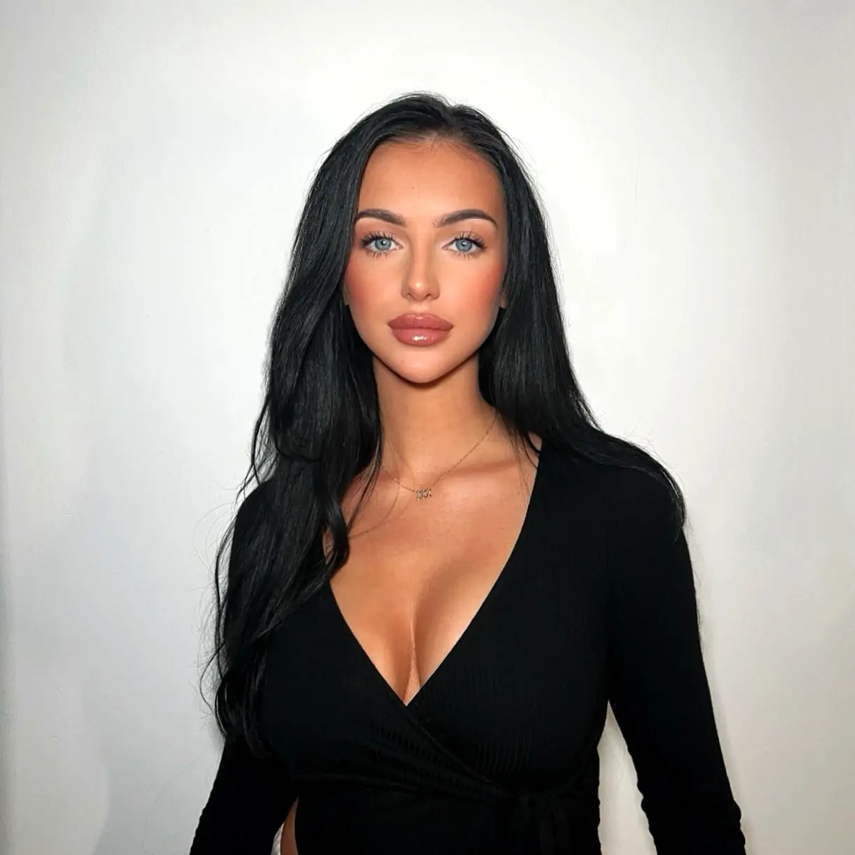 Alana - Escorte - №2993, Height: 166, Age: 26, Weight: 55