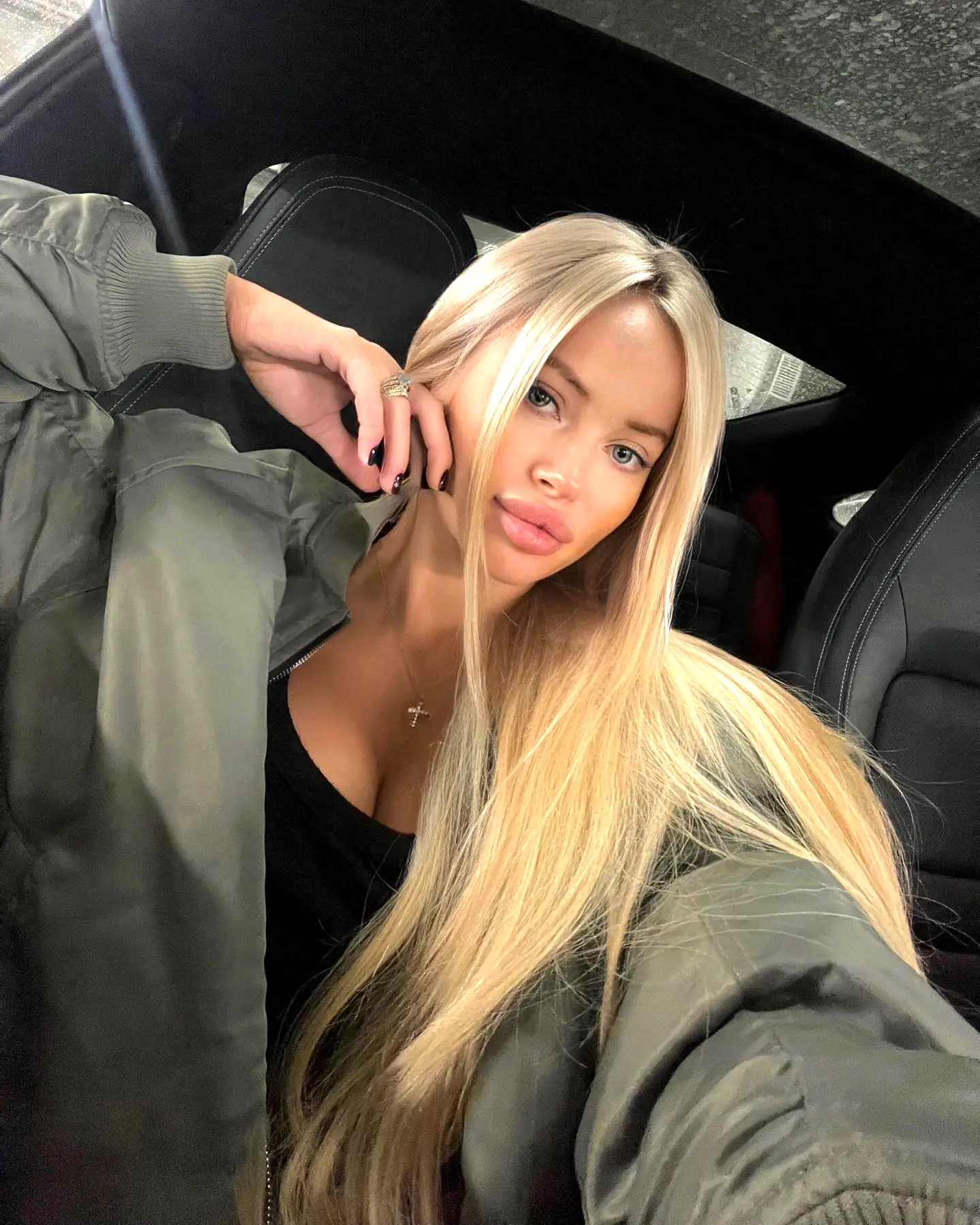 Mari - Escorte - №3349, Height: 166, Age: 24, Weight: 56