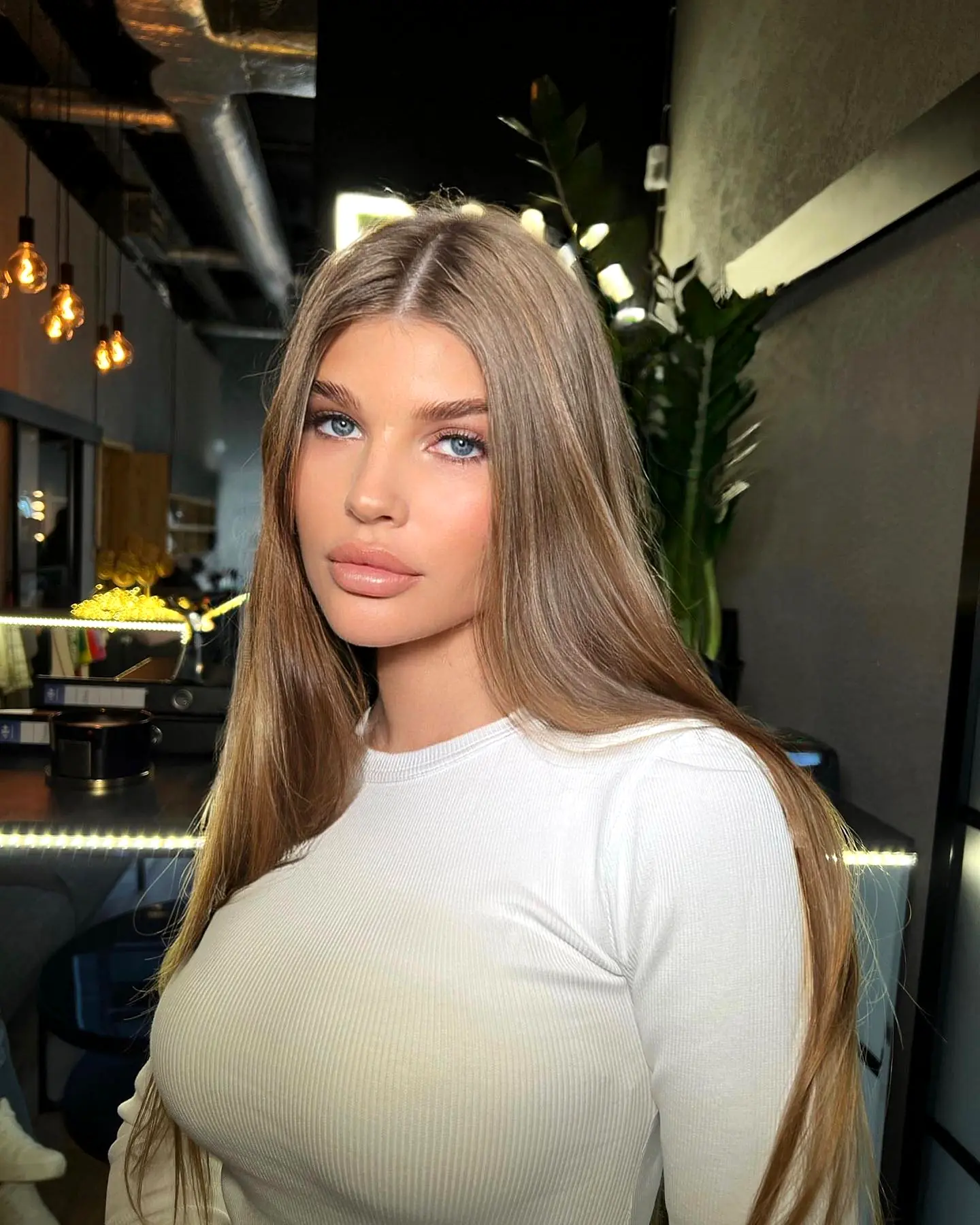 Lilia - Escorte - №3312, Height: 174, Age: 25, Weight: 58