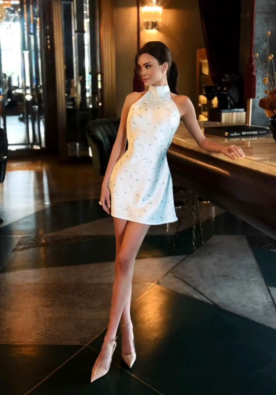 Emmy - Escorte - №2820, Height: 170, Age: 21, Weight: 50