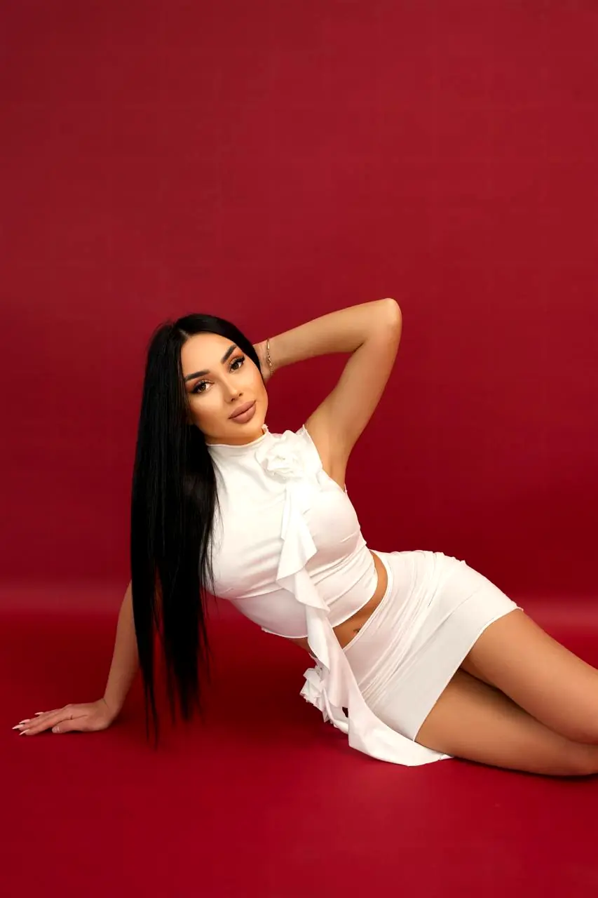 Farida - Escorte - №2968, Height: 160, Age: 25, Weight: 55