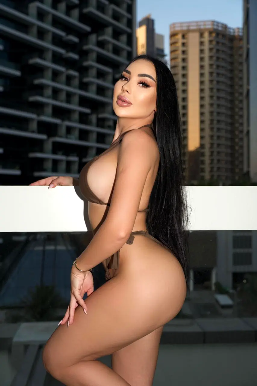 Farida - Escorte - №2968, Height: 160, Age: 25, Weight: 55