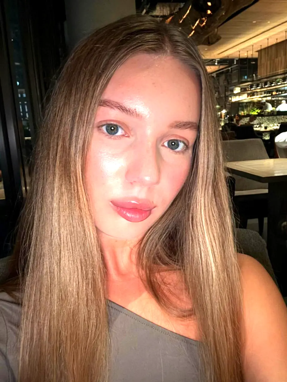 Kornelia - Escorte - №2918, Height: 175, Age: 23, Weight: 53