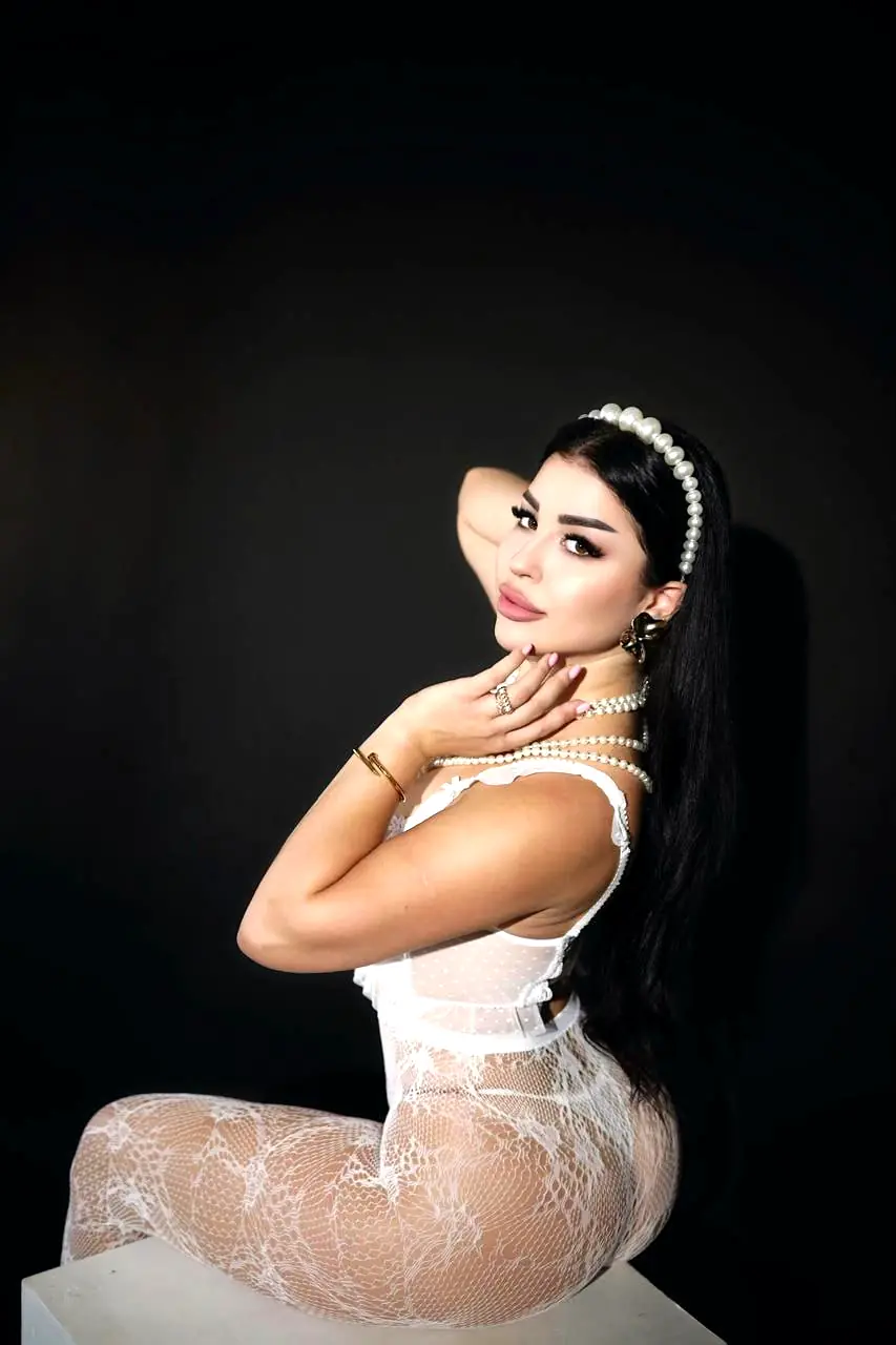Aishe - Escorte - №2897, Height: 170, Age: 24, Weight: 57