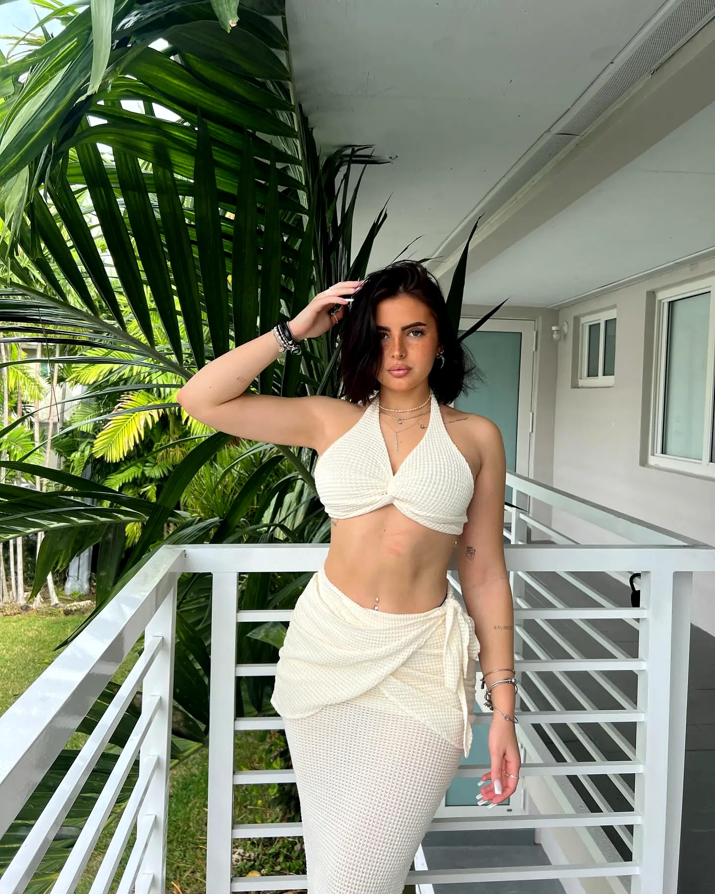 Seila - Escorte - №3775, Height: 158, Age: 23, Weight: 54
